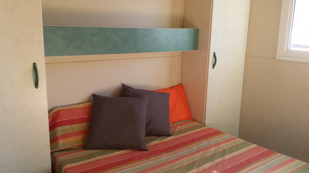 Montsant Park Camping & Bungalow Ulldemolins Esterno foto
