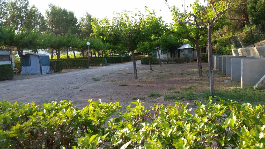 Montsant Park Camping & Bungalow Ulldemolins Esterno foto